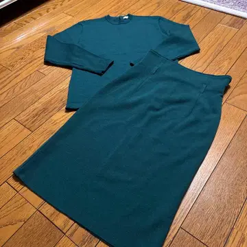 COMME CA DU MODE 다크 그린 셋업