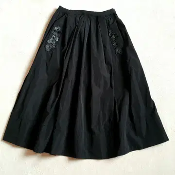 MUVEIL 플라워 모티브 볼륨 스커트 블랙 38