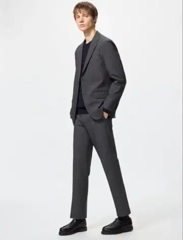 유니클로 감동 팬츠 다크 그레이