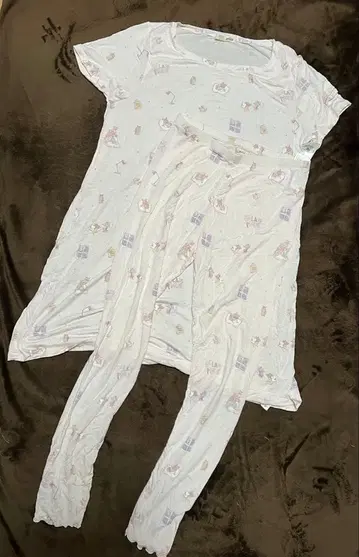 젤라피케 룸웨어 세트