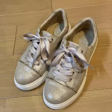 unReef 골드 글리터 스니커즈