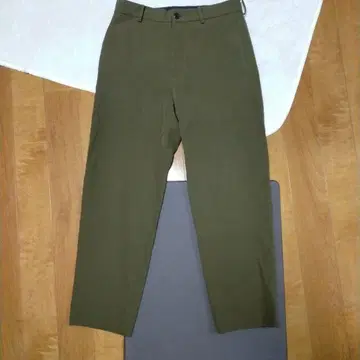 ATON 울 팬츠 올리브