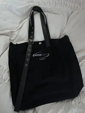 TREASURE REBOOT 토트백 블랙