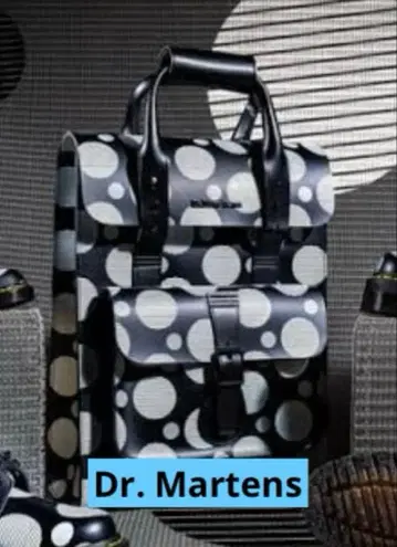 닥터마틴 백팩 도트
