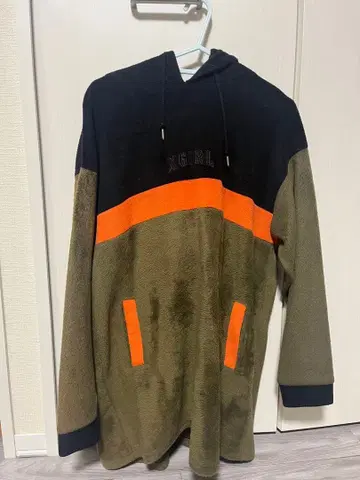 X-GIRL 후드티 올리브 그린