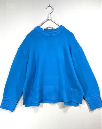 301 SHIPS 부드러운 와이드 두꺼운 원단 니트 스웨터 사이즈 F