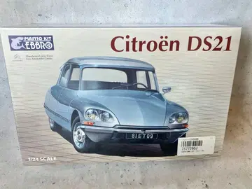 [ 미개봉 새상품 ] 시트로엥 DS21 EBBRO 1/24 프라모델