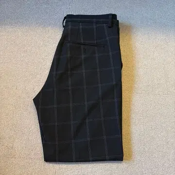 체크 무늬 팬츠