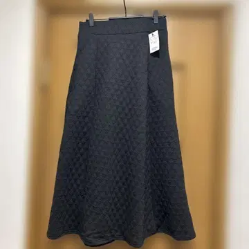 퀼팅 롱 스커트 블랙 L 사이즈 미사용품
