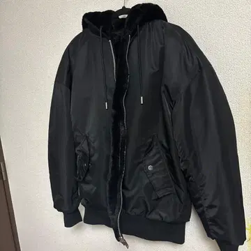 ZARA (자라) 리버서블 봄버 자켓 블랙 퍼 거의 미사용.