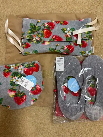 페일러 딸기 무늬 슬리퍼, 티슈 박스 커버, 소품함 세트