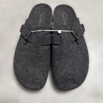 Zara Home 슬립온 펠트 소재