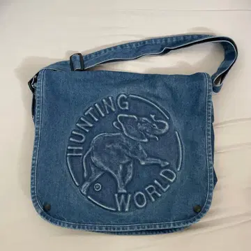 [ 새상품급 ] 헌팅월드 대용량 데님 USA 플랩