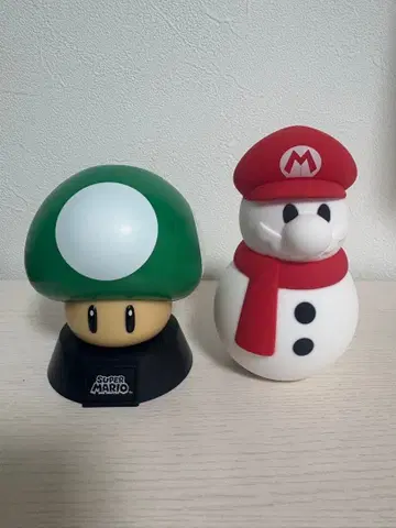 크리스마스 마리오 소품함과 램프 세트