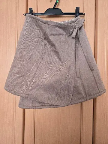 Kumari 울 랩 스커트