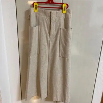 MACPHEE 베이지 린넨풍 타이트 스커트 포켓 부착