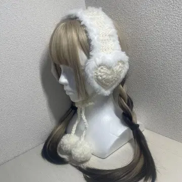 귀도리 귀마개 핸드메이드 니트 손뜨개질 화이트 하트