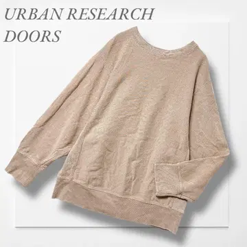 어반 리서치 도어스 얇은 소재 맨투맨 베이지 심플 성숙 캐주얼