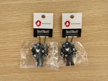 블랙 미야쿠미야쿠 PVC 마스코트 (블랙) 미야쿠미야쿠 키링 2개