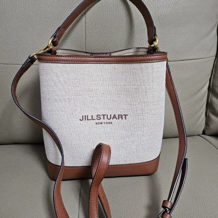 Bags Price Henri Bendel Large Tote Henri Bendel New York  display picture 3