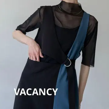 VACANCY 언밸런스 레이어드 원피스
