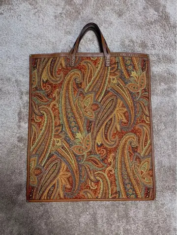 A VACATION 페이즐리 무늬 토트백