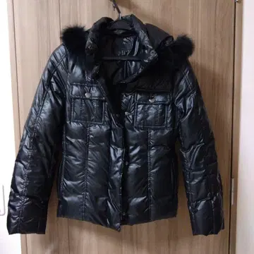 icb 퍼 달린 블랙 다운 자켓 JP 11