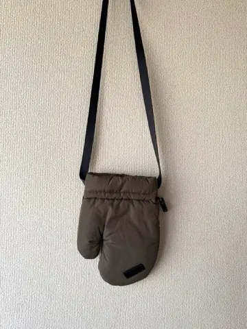 SACKVILLE 사크빌 미튼형 숄더백 미사용품