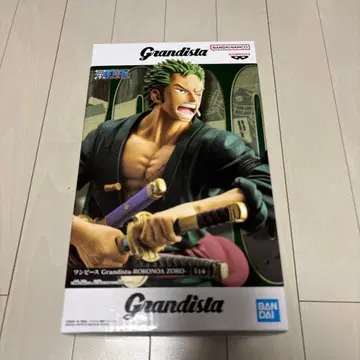 Grandista 로로노아 조로 피규어