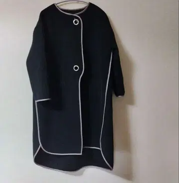 relaxing.R 블랙 파이핑 디자인 롱 코트 본딩