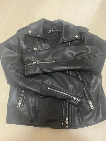 ZARA 블랙 라이더 자켓 M
