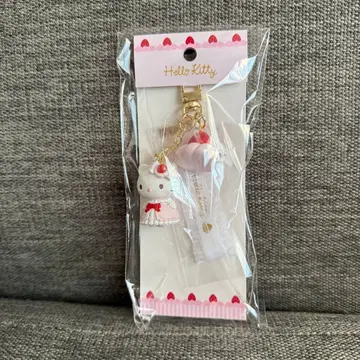 헬로키티 키링 (딸기 휘핑 케이크)