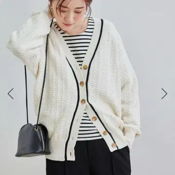 로페피크닉 헤링본 무늬 가디건 아이보리 38