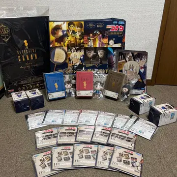 명탐정 코난 피규어와 굿즈 세트