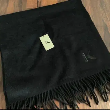 [ 미사용 ] KRIZIA 레오파드 무늬 블랙 머플러 택 포함