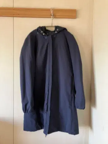 댄스킨 Danskin 리버서블 충전솜 후드 부착 코트 네이비