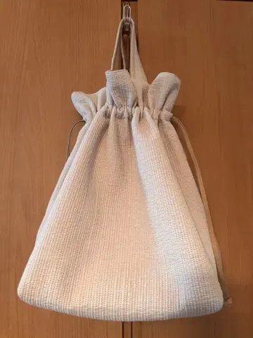 [ 새상품급 ] 비오는날 pionunnal 썸씽 카페베이지