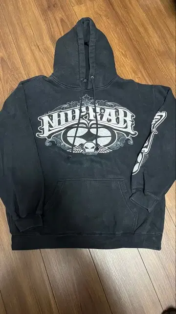 그래픽 프린트 블랙 후드티