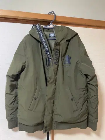 에반게리온 후드 부착 자켓 올리브