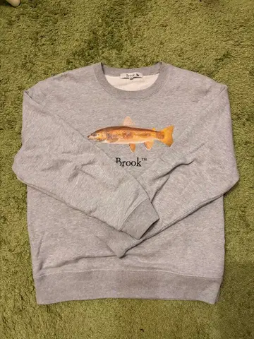 브룩 물고기 프린트 그레이 맨투맨 M