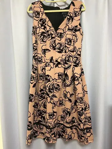 ENFOCUS STUDIO 꽃무늬 슬리브리스 원피스 6호