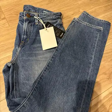 RED CARD 커먼 테이퍼드 데님 22