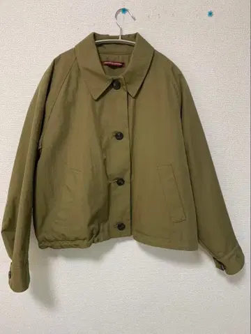 유니클로 코토니에 라이트 패디드 숏 블루종 올리브 XL