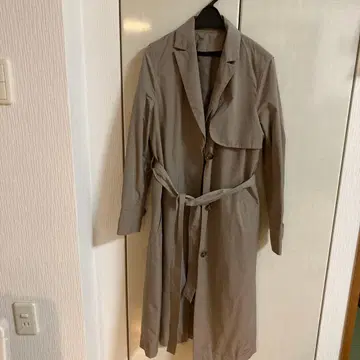 베이지 트렌치코트 롱 기장 퀼팅 베스트 포함