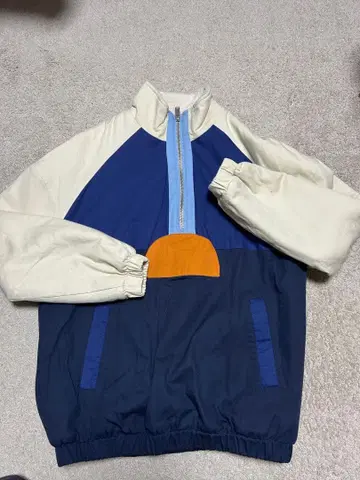 ZARA 하프 지퍼 자켓 M 사이즈 아우터