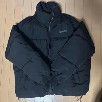 CODDERR 볼륨 하이넥 발수 나일론 충전솜 자켓