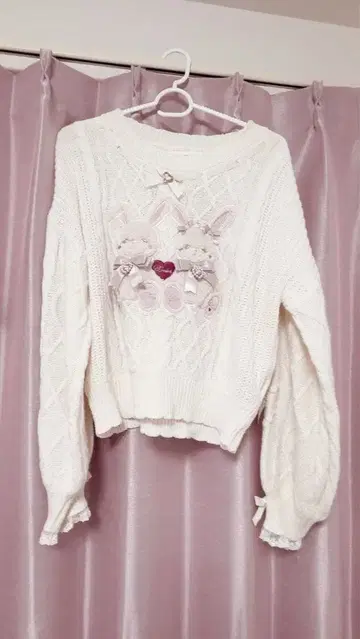 LIZLISA Twin Bunnies 니트탑