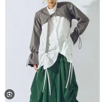 언쓰리 UN3D. 숏 기장 노카라 자켓 그레이