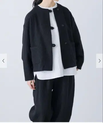 택 포함 새상품 카구레 울 크루넥 자켓 어반 리서치 도어스