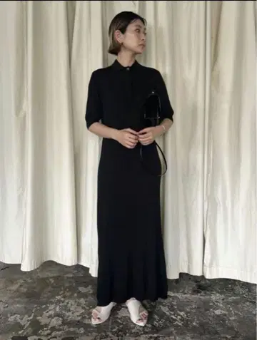 RIM.ARK 리틀 플레어 니트 원피스